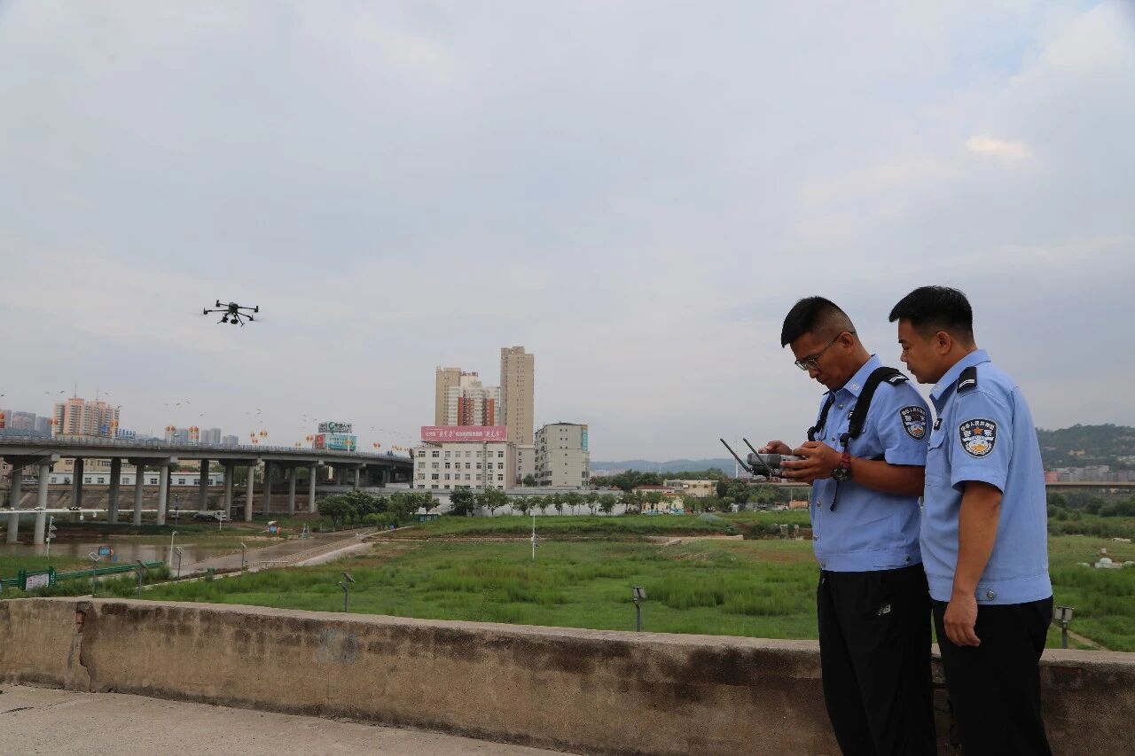 榆林市府谷县公安局：“百千工程”筑基提质 警民携手绘就平安
