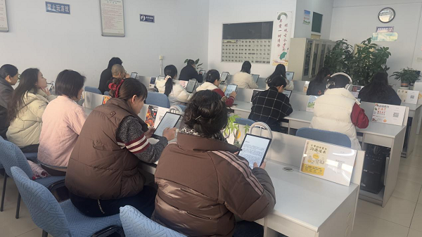 <b>铜川市印台区图书馆添“新装备” 解锁阅读新体验</b>