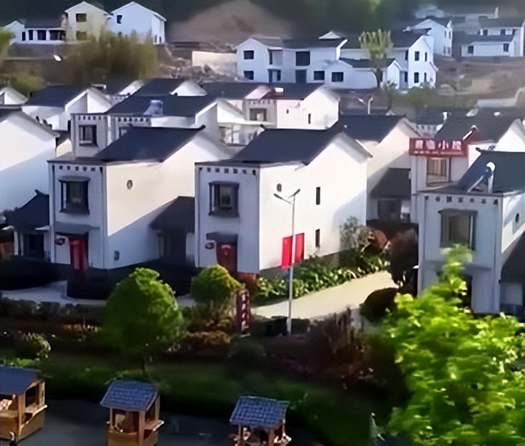 <b>拾光纪·心系共同富裕，习近平换三种交通工具深入山村</b>