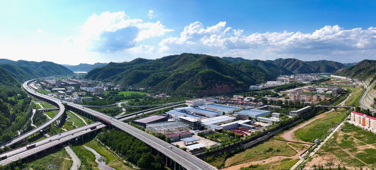 <b>延安市安塞区吹响“十五五”高质量发展冲锋号</b>