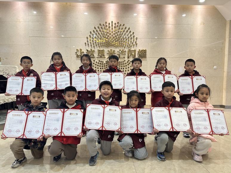 西安市灞桥区纺织城小学富力分校省赛斩佳绩 科创教育结硕果