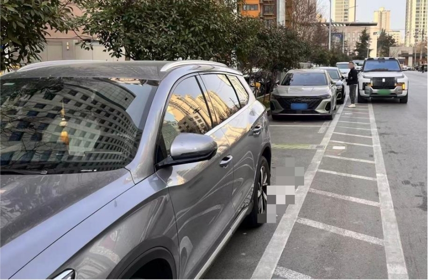 陕西两地宣布：春节期间免费停车→