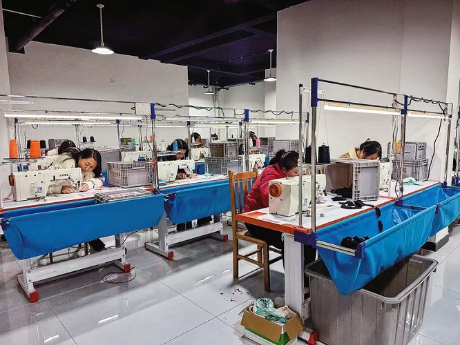 <b>商洛市丹凤县建成毛绒玩具生产基地 　　</b>