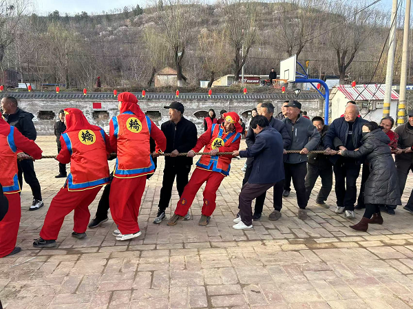 铜川市印台区红土镇庞家河村举办燎疳篝火晚会