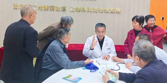 <b>榆林市府谷县：小区支部激活“邻聚力”</b>