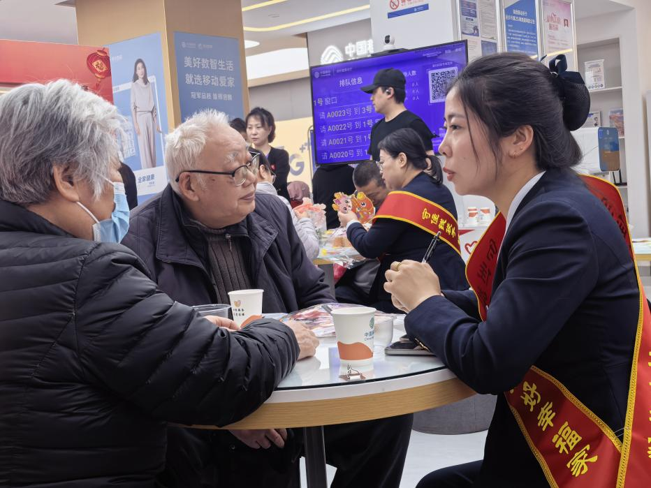 陕西移动西安分公司：不止信号满格 更有温情满格