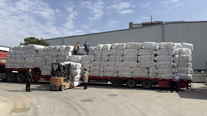 商洛市：宁商一家亲 慈爱暖人心  