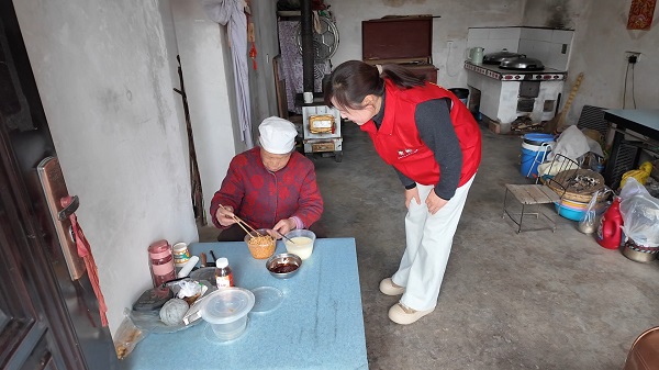 <b>铜川市宜君县“送餐入户”破解农村养老“最后一公里”</b>
