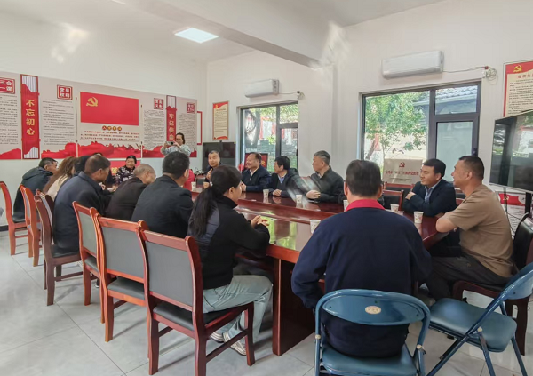 宝鸡市太白县王家堎镇开展特色种养殖产业现场技术培训