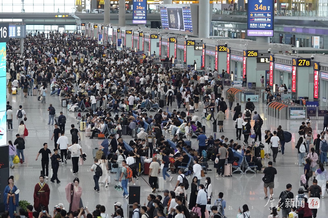 西安铁路局计划加开167对列车服务旅客出行