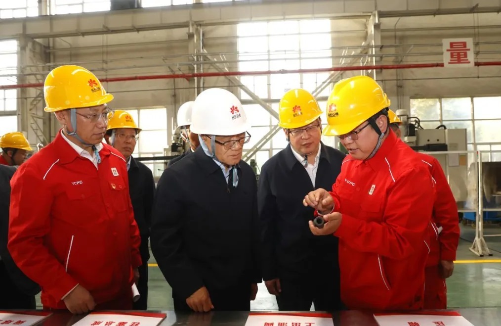 延长石油集团公司党委书记张恺颙深入油田公司开展调研