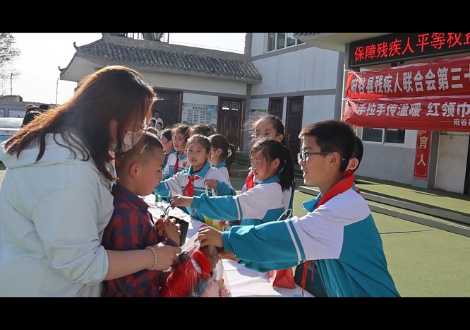 <b>“有爱”筑“无碍”！府谷县：倾情书写有温度的“民生答卷”   </b>