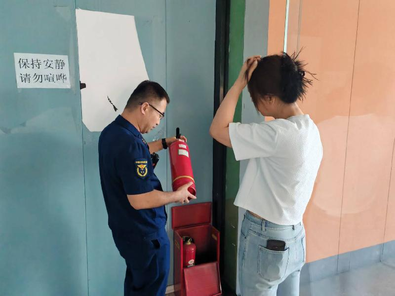<b>榆林高新区消防救援大队开展消防产品检查及宣传专项行动  </b>