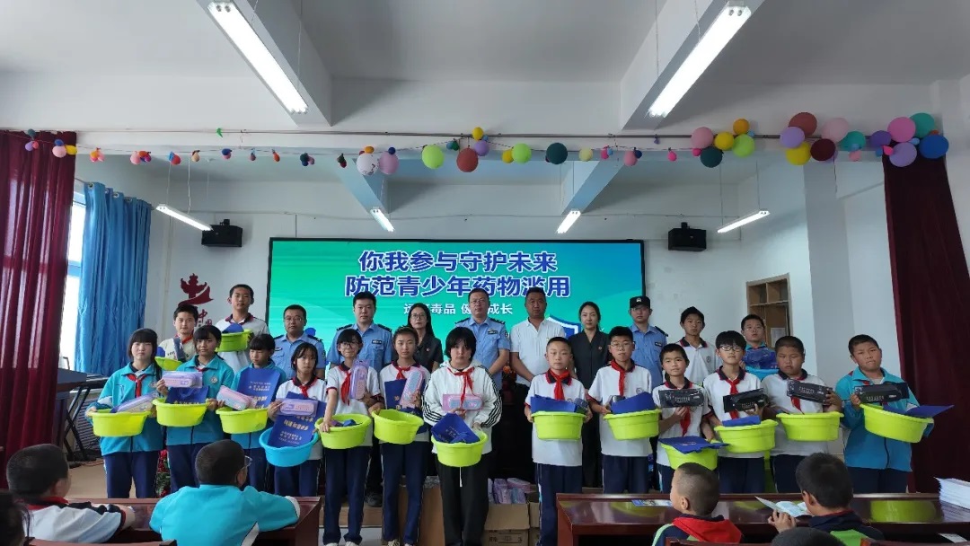 <b>榆林市佳县开展禁毒宣传进校园活动</b>