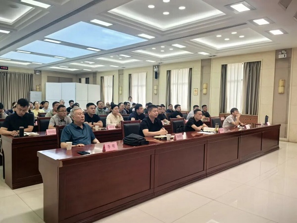 <b>铜川市印台区：邀请高校专家传经送宝 科技赋能菌菇产业</b>
