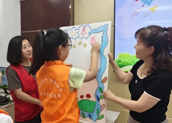<b>铜川市印台区：文明实践有声有色 多彩课堂点亮童年</b>