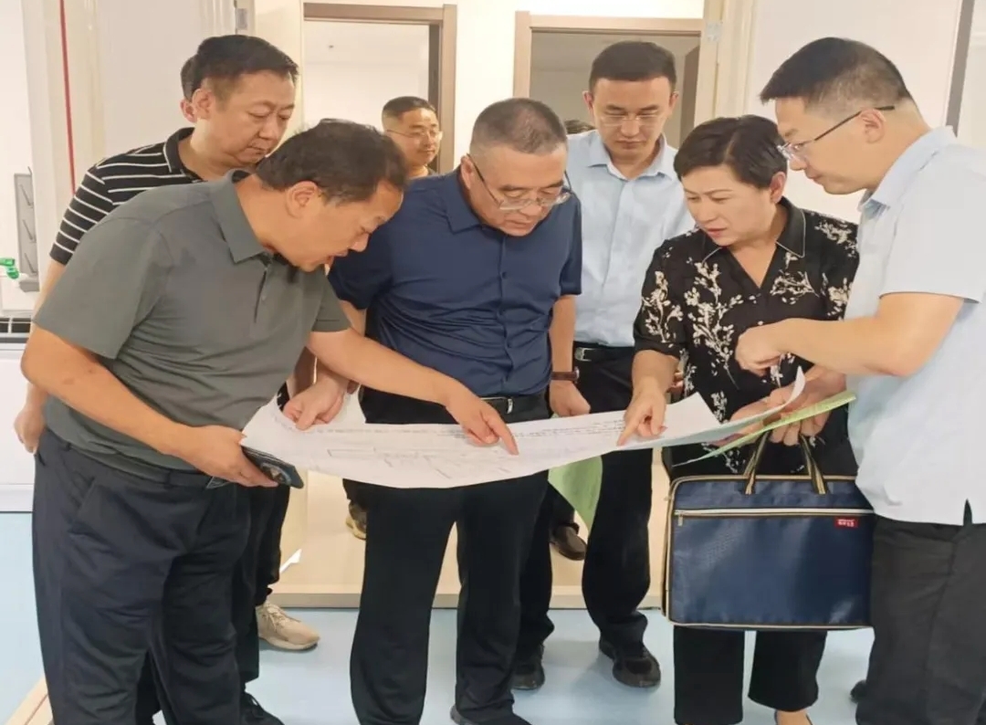 <b>延安市生态环境局党组书记、局长张延存调研宝塔区监测站实验室建设情况</b>