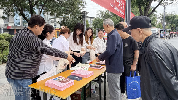 <b>咸阳市三原县开展深化扫黑除恶专项斗争宣传活动</b>
