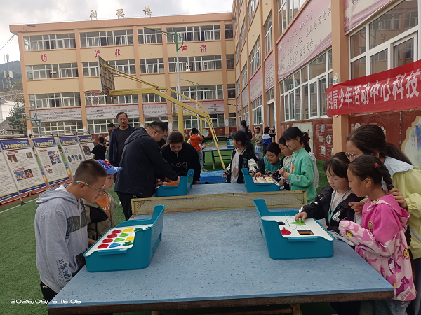 <b>宝鸡市太白县2026年全国科普月科普大篷车走进靖口镇中心小学</b>