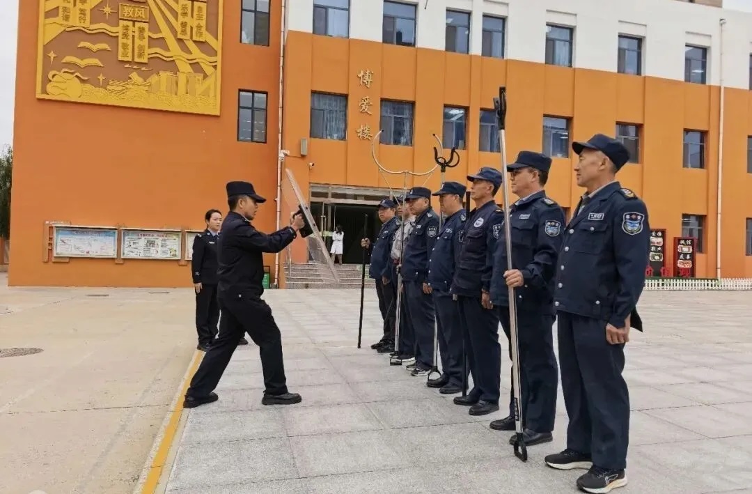 <b>以“最小”单元筑“最大”防线！榆林高新公安开展最小应急单元实战演练</b>