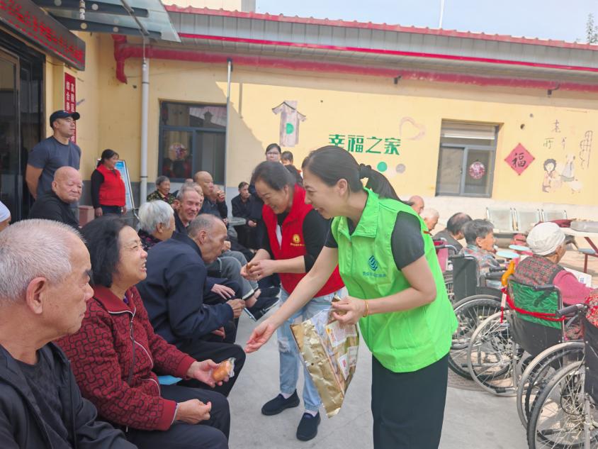 陕西移动西安分公司：重阳服务送到身边 适老关怀暖到心间
