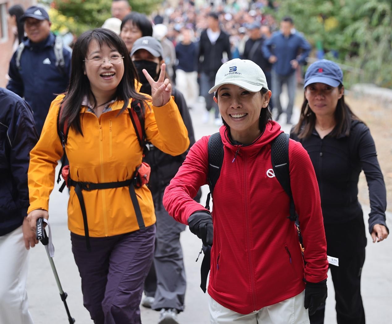 <b>河北秦皇岛海港区第三届环长城登山活动举行</b>