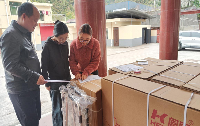 商洛市柞水县小岭镇 精准服务情系特殊群体  