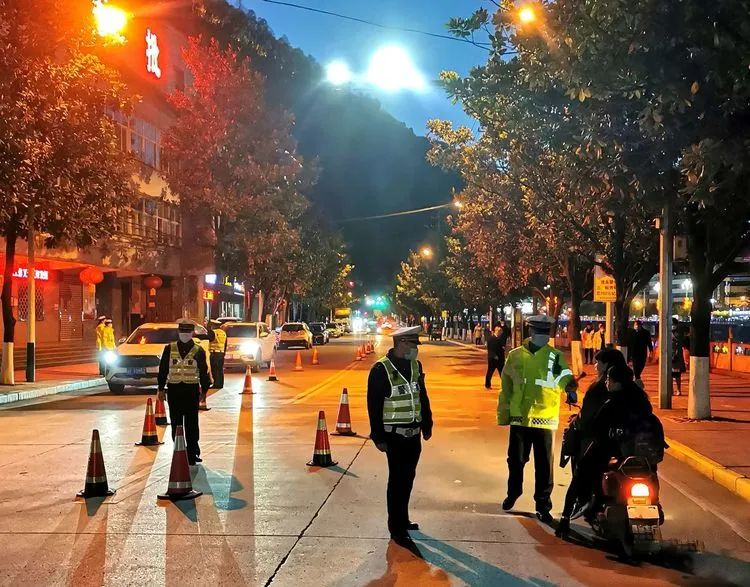 <b>镇巴公安发布“五一”假期出游提示！这份交通出行指南请收好</b>