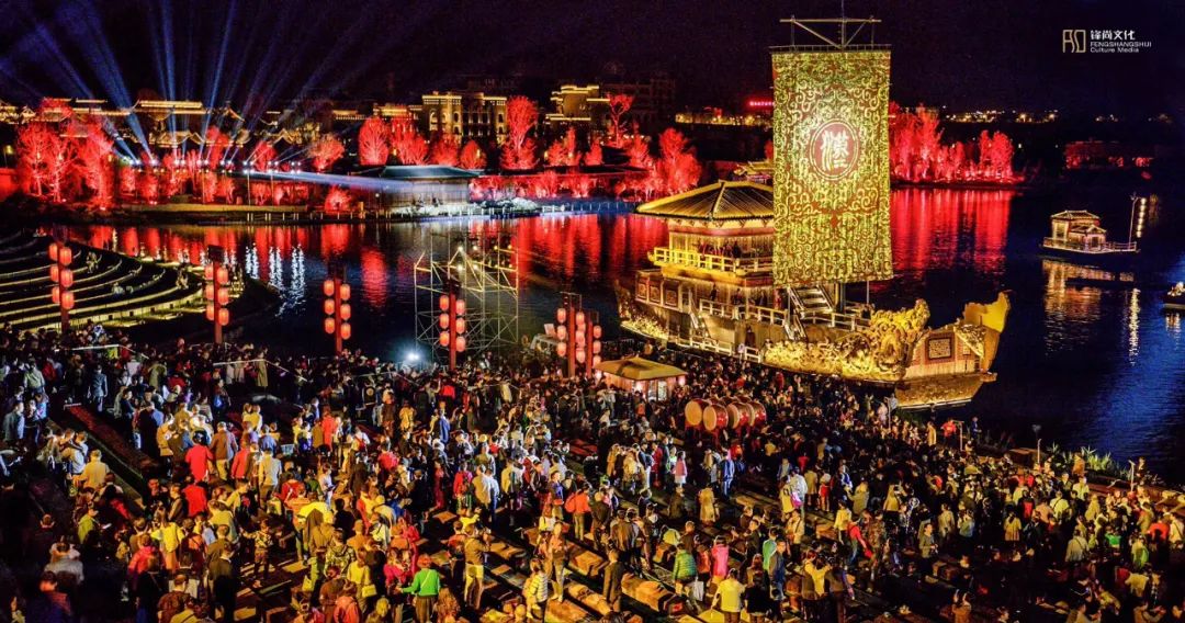 <b> 传奇夜在汉中 汉中市举行“汉风古韵.传奇夜”暨文旅消费季活动启动仪式</b>