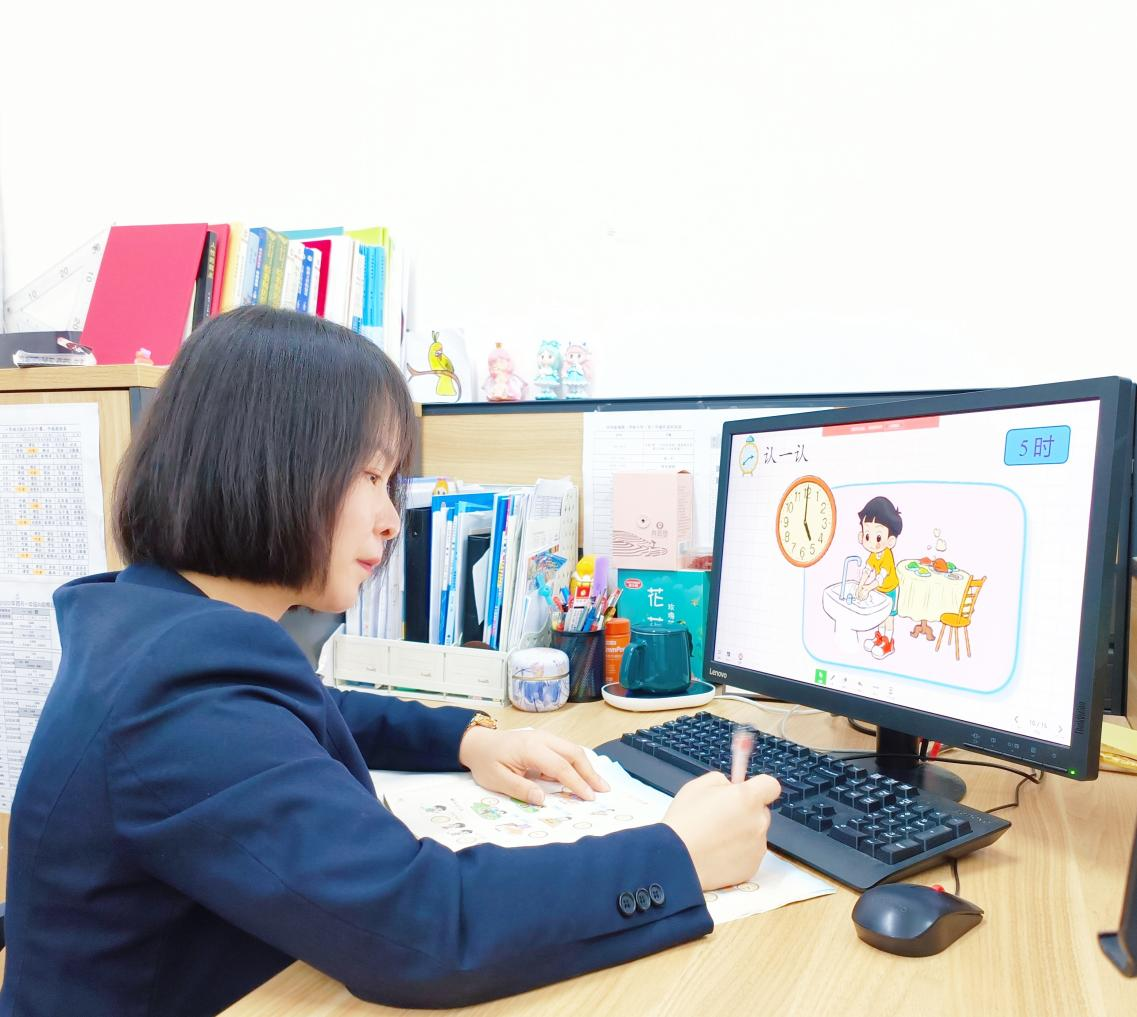 <b>2022年西咸新区中小学教学能手 泾河新城第二学校数学教师——刘黎</b>
