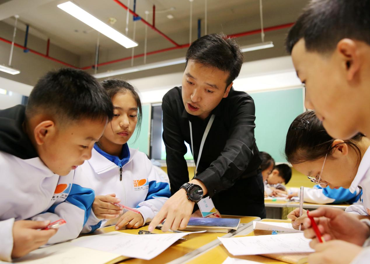 <b>2022年西咸新区中小学教学能手 西咸新区第一初级中学数学教师——赵斌</b>