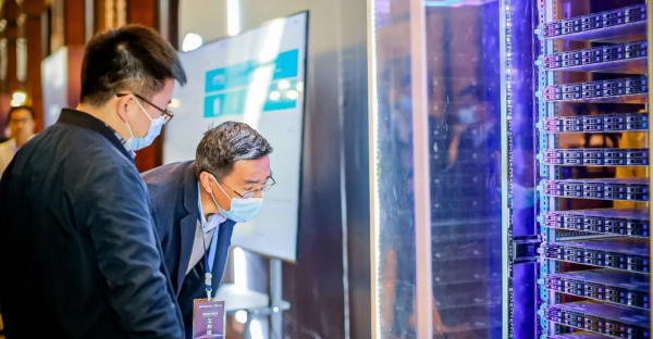 <b> 奥卡云科技公司斩获鲲鹏应用创新大赛2022·陕西赛区企业数字化赛题金奖</b>