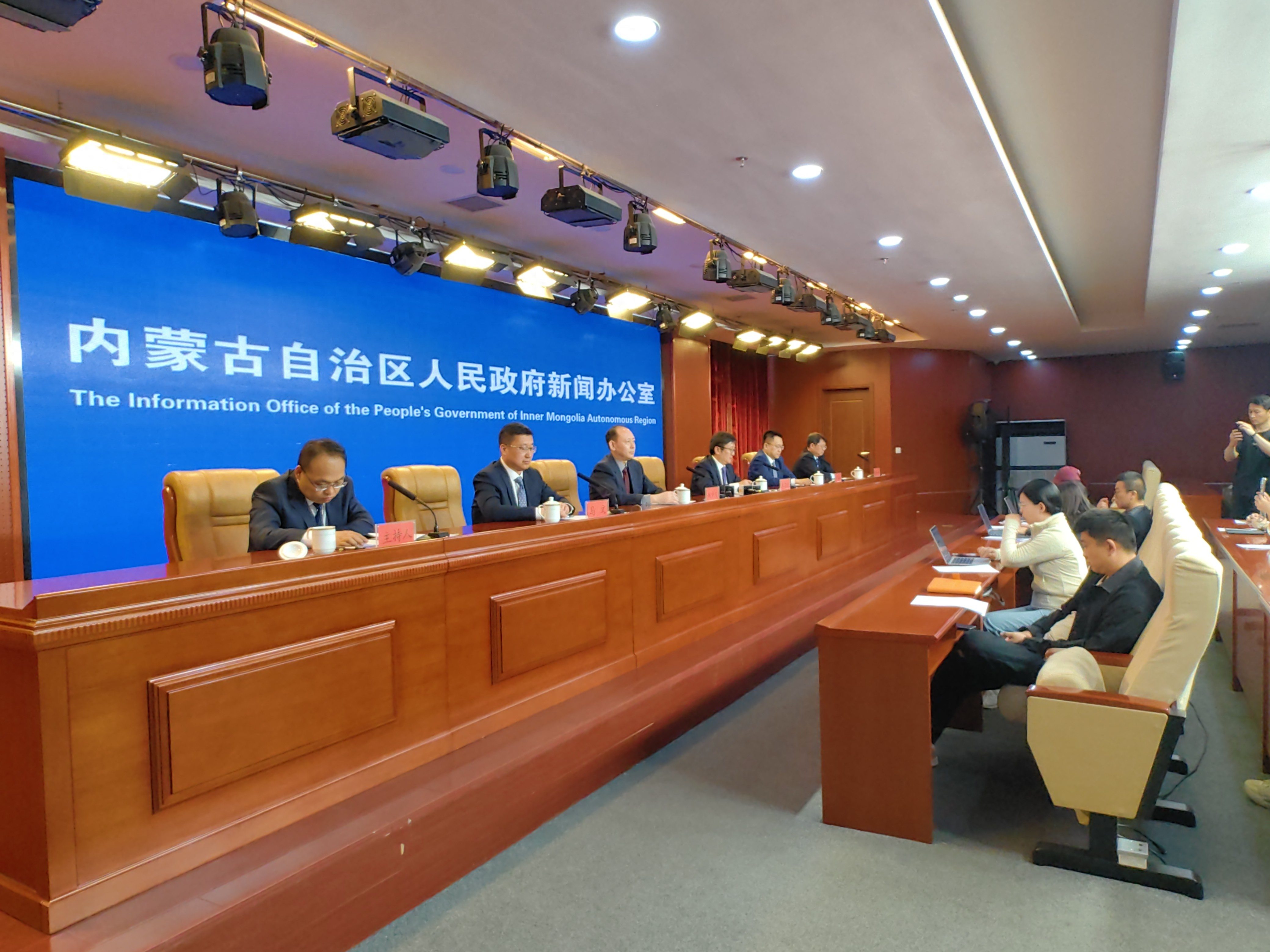 <b>内蒙古精准“滴灌”解决民营和小微企业六大融资难题</b>