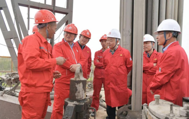 <b>延长石油集团公司副总经理杨海峰来厂调研督导工作</b>