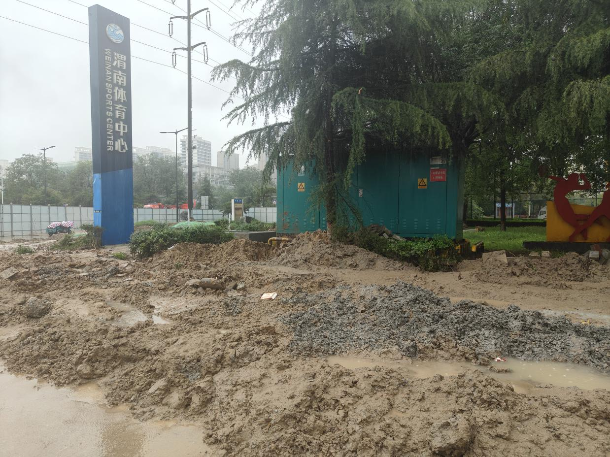 <b>主电缆被挖断 渭南市博物馆陷入停顿 外地游客吃了“闭门羹”</b>