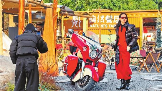 <b>河南：街区焕新、首店扎堆、夜经济点亮——郑州消费场景迭代激活新增长</b>