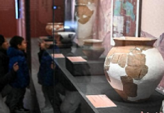 从彩陶罐到房址复原，太原考古展揭示史前文明“芳华”