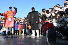 <b>企鹅巡游出圈，呼和浩特冰雪节创意引流</b>